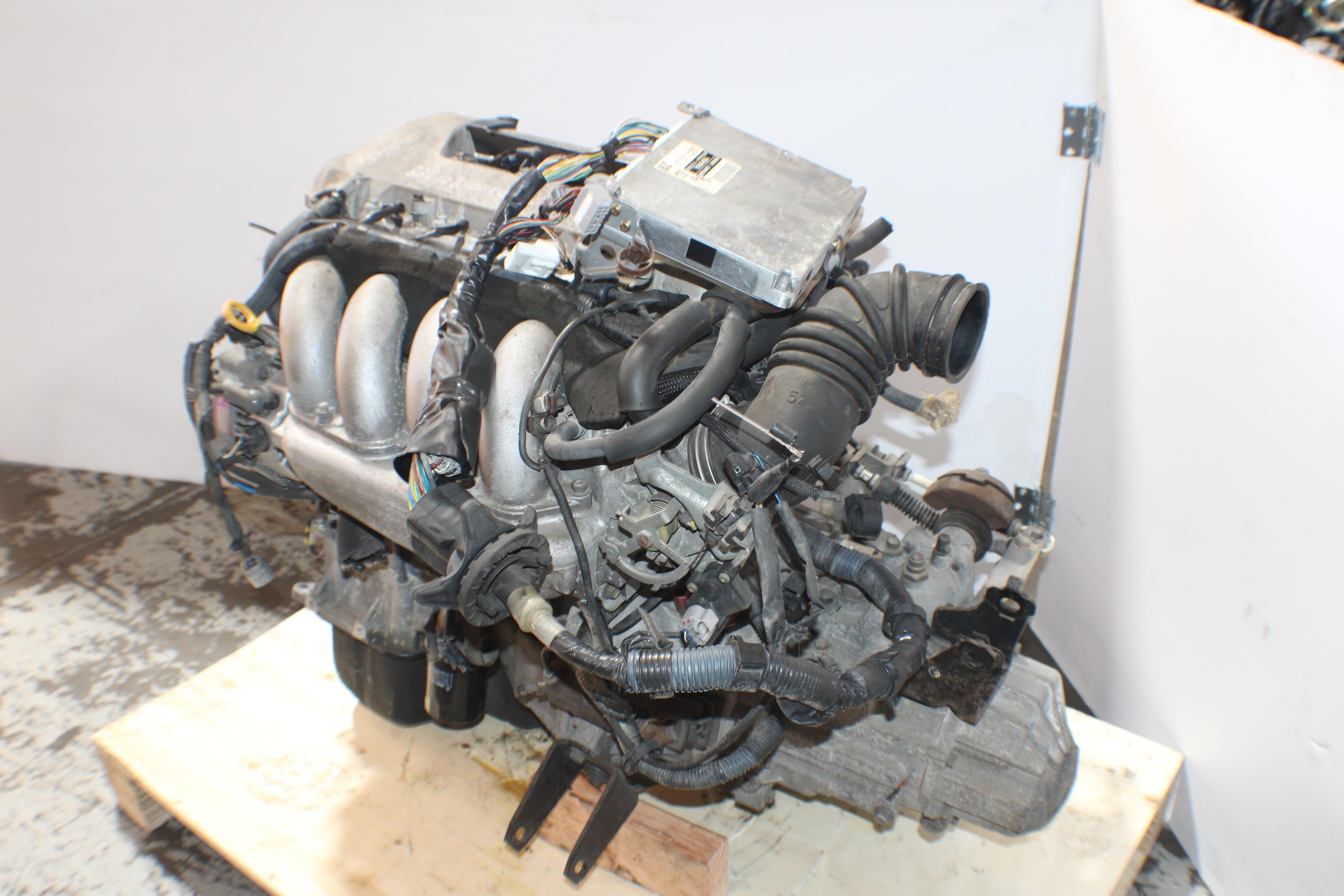 JDM 2003 2004 2005 2006 2007 2008 Toyota Matrix XRS Corolla 2ZZGE 1.8L VVTL-i Engine 6 Speed Transmission ecu